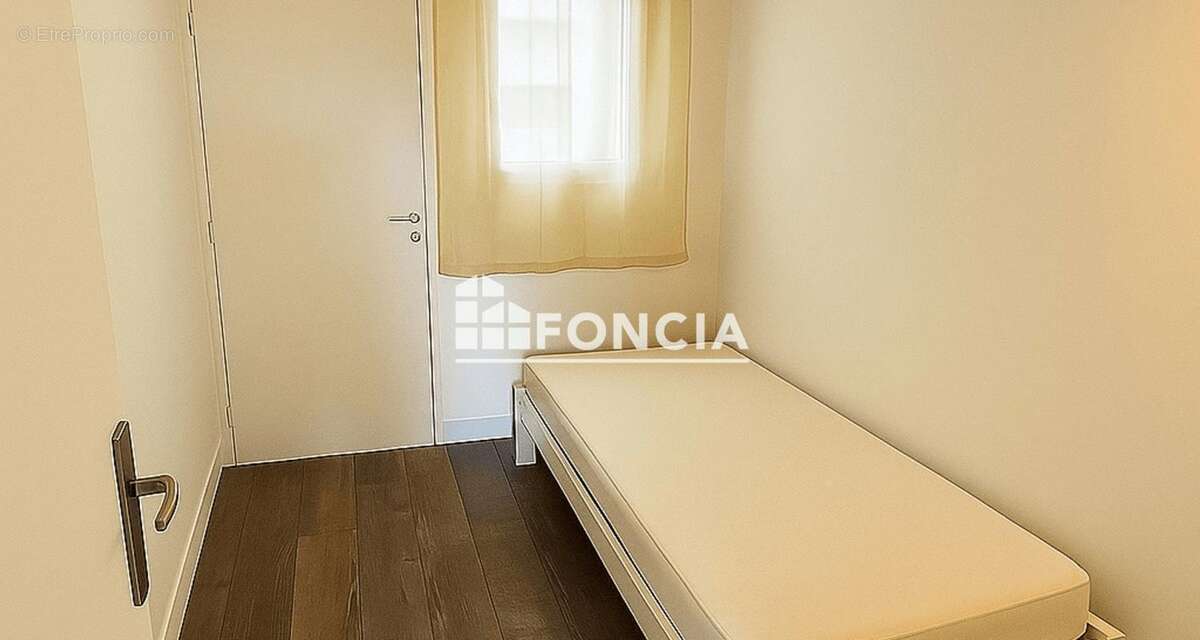 Appartement à VILLENEUVE-LOUBET