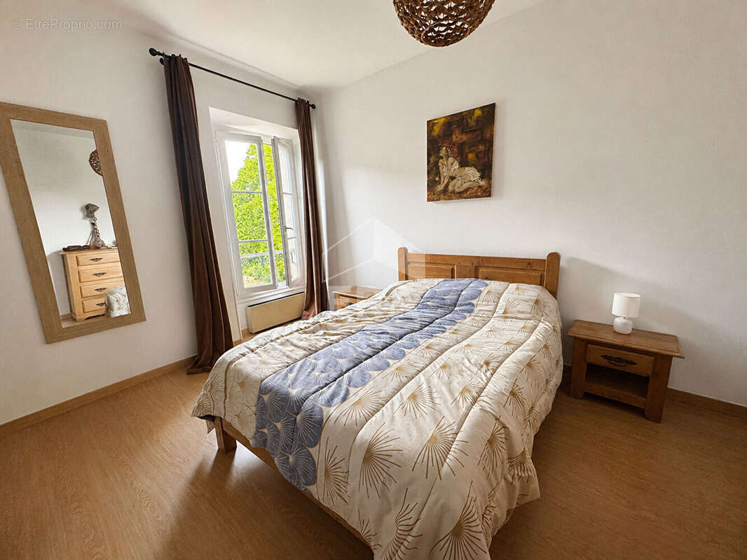 Appartement à LARAGNE-MONTEGLIN