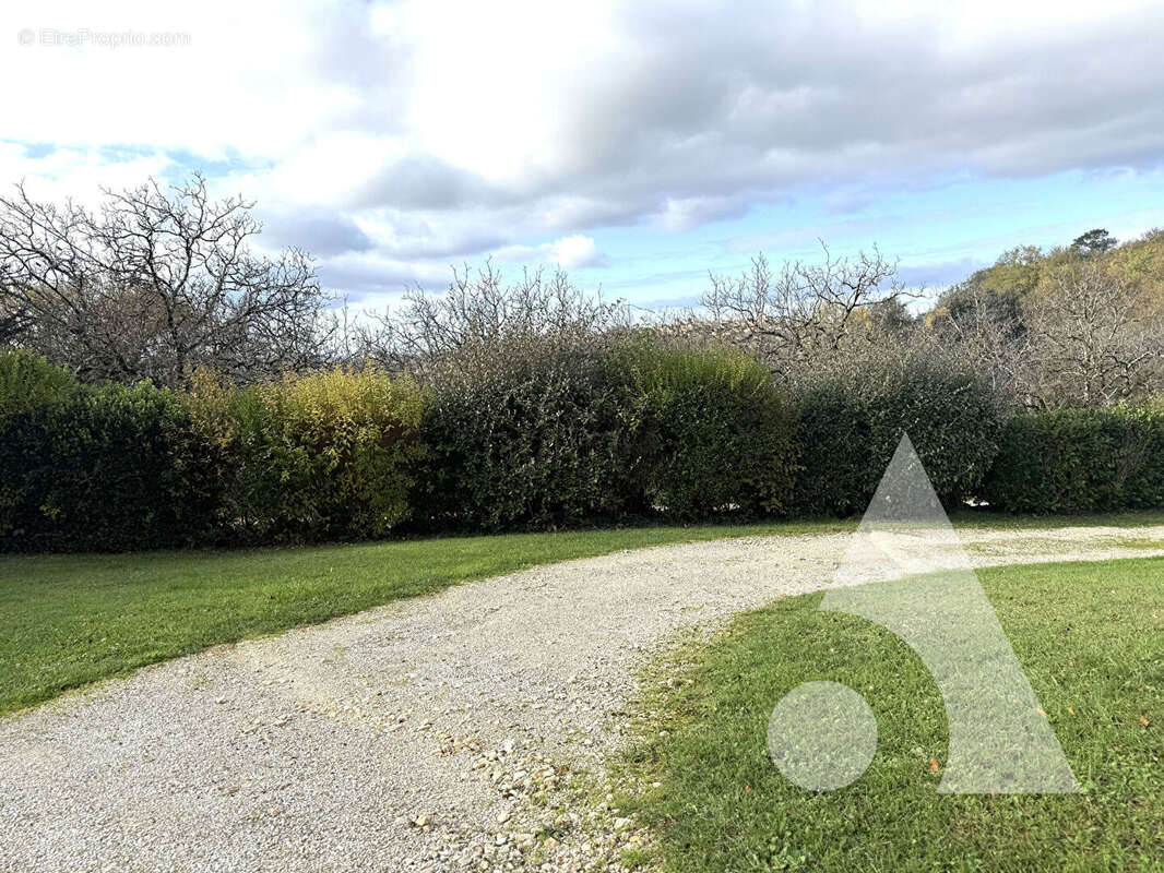 Appartement à DOMME