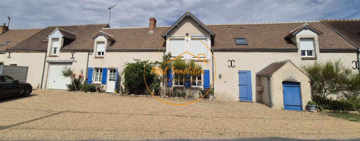 Maison à MEZIERES-LEZ-CLERY