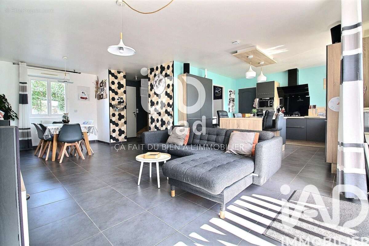 Photo 3 - Maison à CHAUMES-EN-BRIE