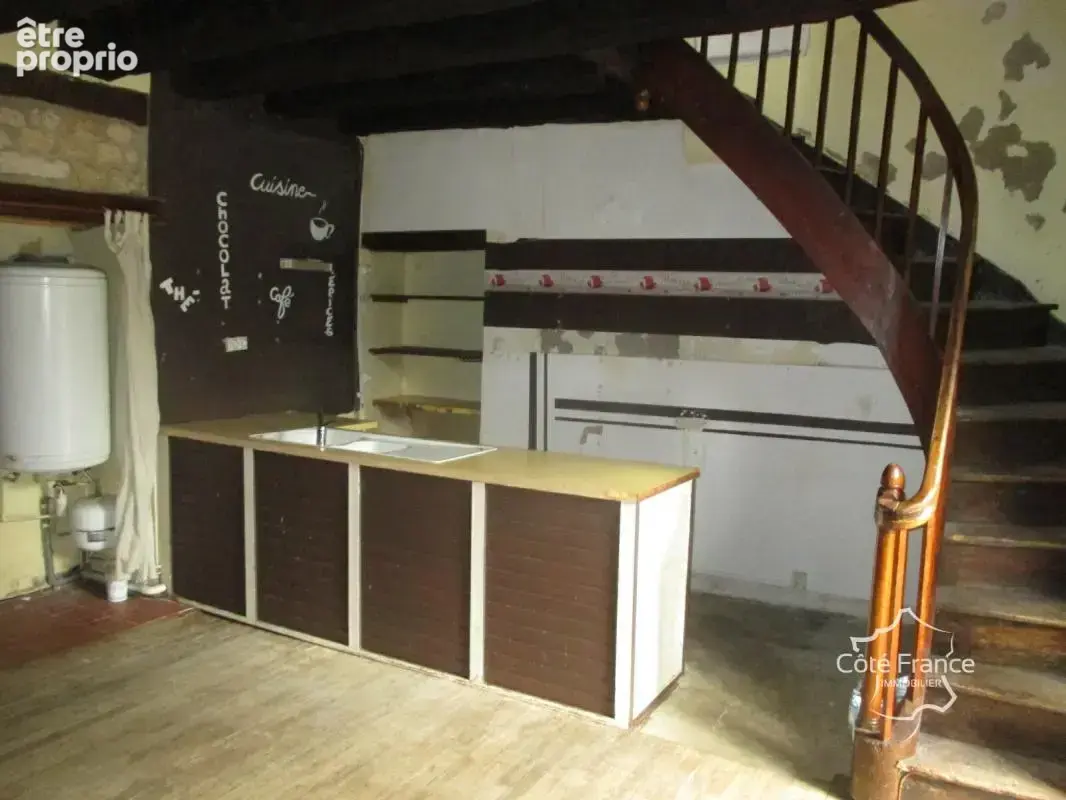 Dordogne-les eyzies-immeuble commercial et d'habitation - photo 8