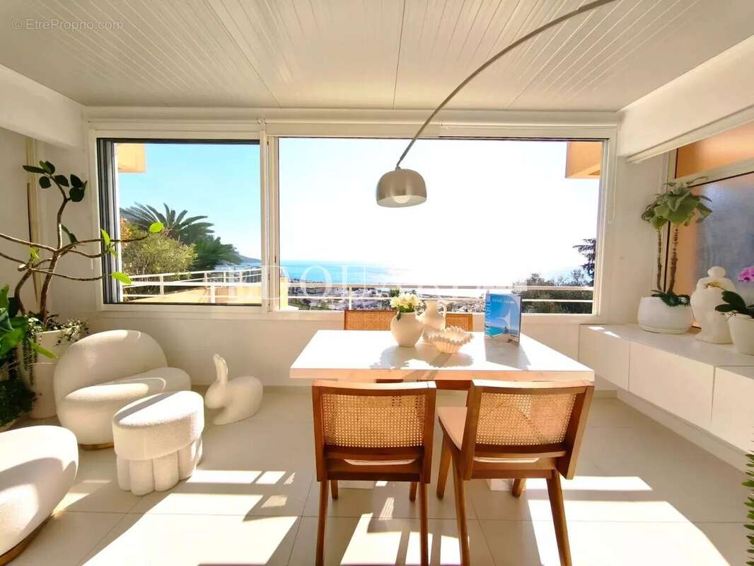 Appartement à MENTON