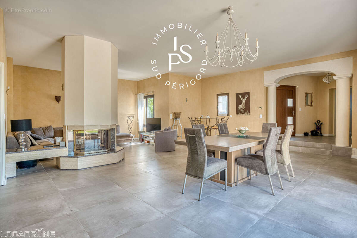 Maison à SAINTE-LIVRADE-SUR-LOT