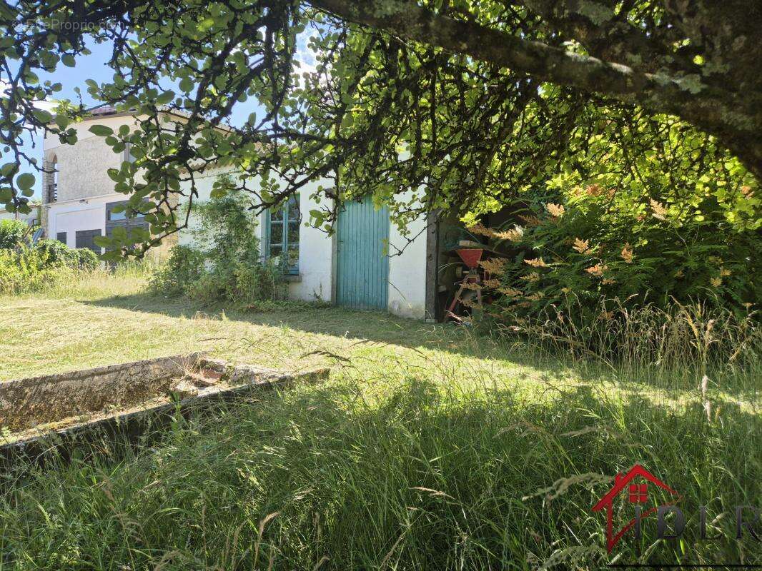 Maison à ROCHES-SUR-MARNE