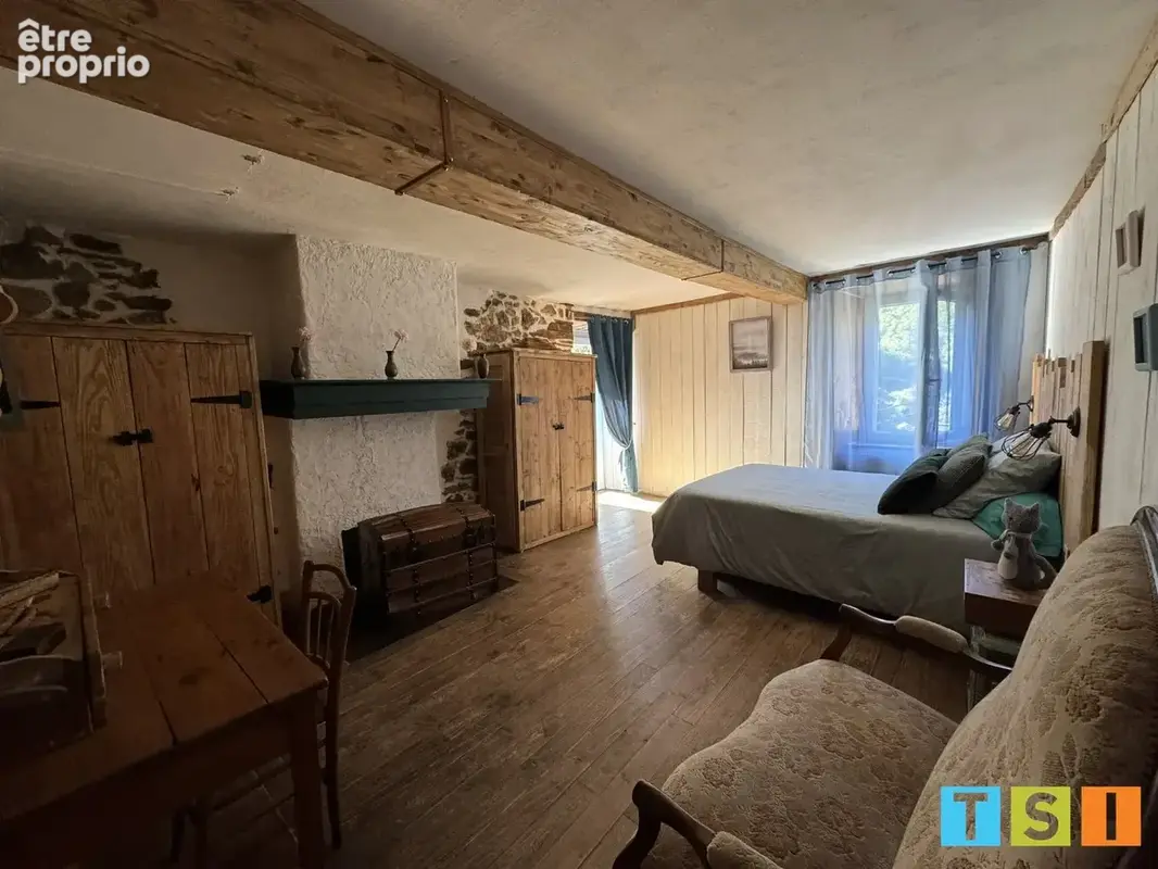 Ancienne bergerie de caractère  Vue Cagire - rénovée T3 avec 828 m² terrain et garage . - photo 12