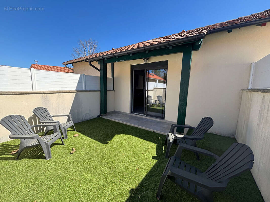 Maison à MOLIETS-ET-MAA