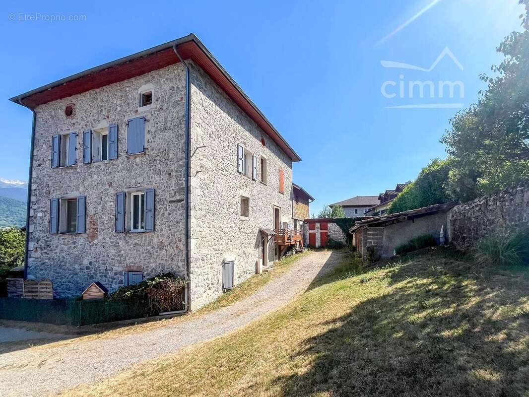Appartement à LE TOUVET