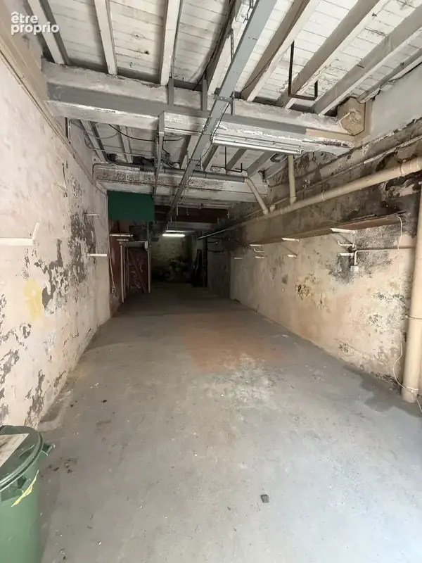 Maison T7 R+2 à rénover avec patio intérieur et garage - photo 22