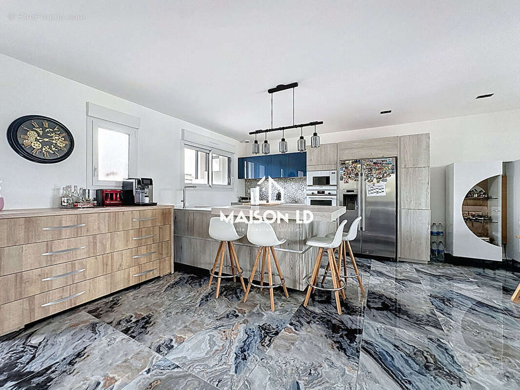 Maison à BARON-SUR-ODON