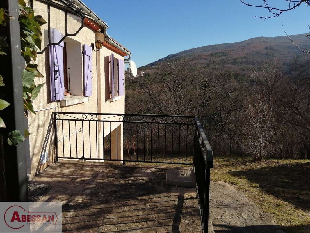Maison à SAINT-PIERRE-AVEZ