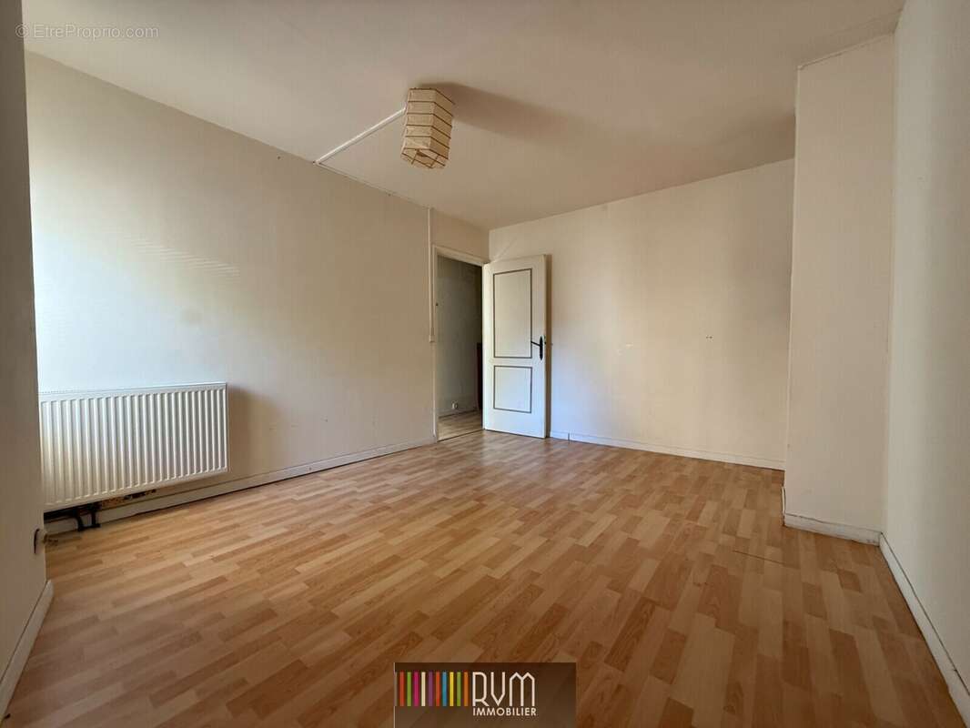 Maison à TOSSIAT