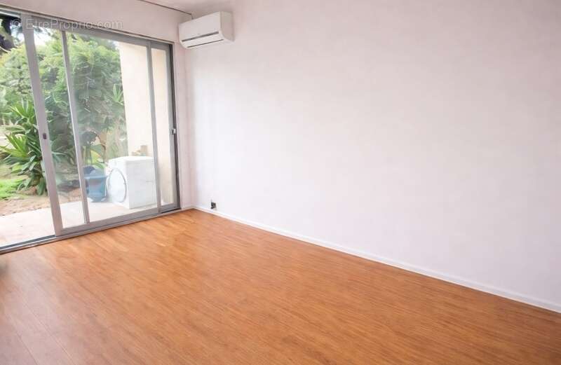A vendre, Appartement 2 pièces , Nice Ouest (06200), Quartier Corniche Fleurie - photo 4