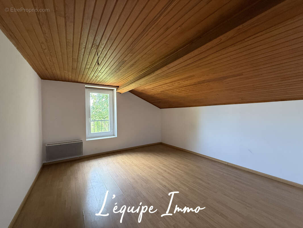 Maison à MONFERRAN-SAVES