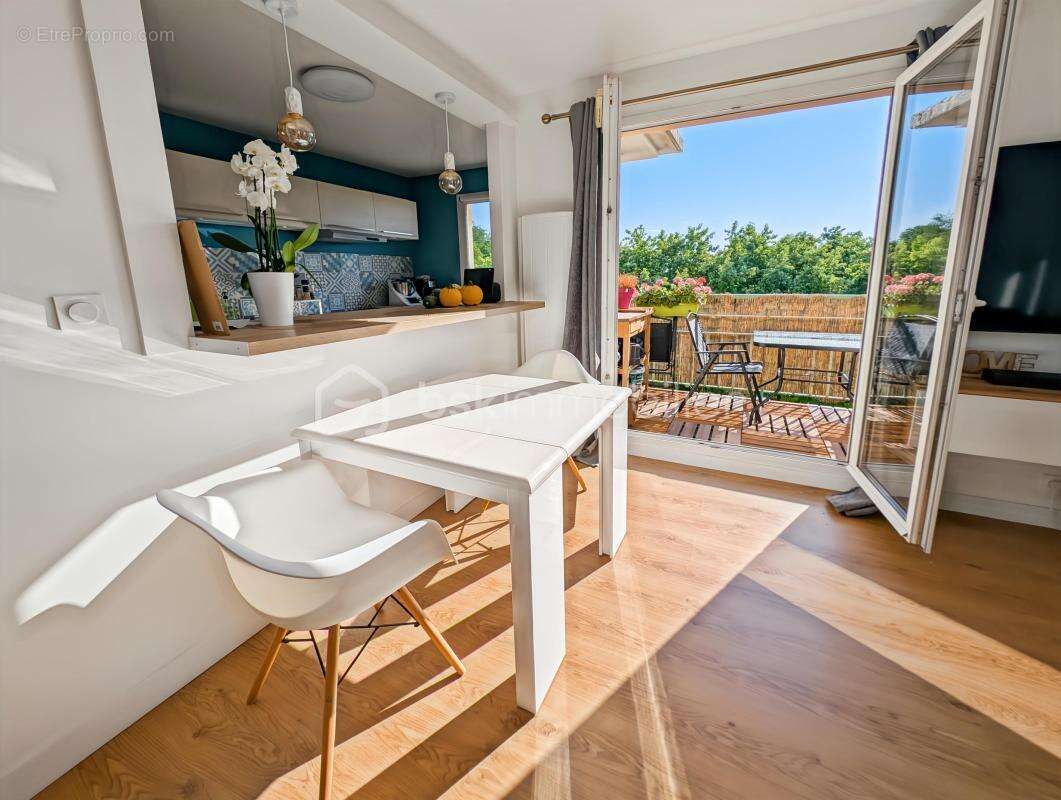 Superbe appartement t3 dernier etage avec ascenseur balcon et deux parkings / dpe c - photo 5