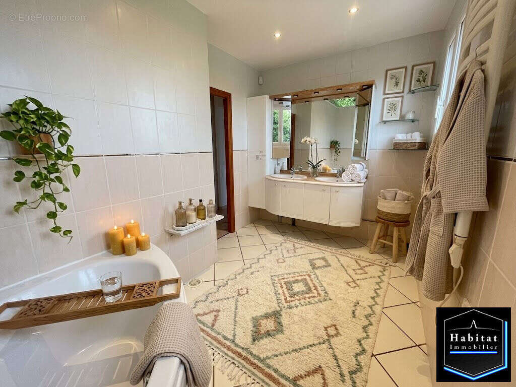 Maison à NANTEUIL-LE-HAUDOUIN