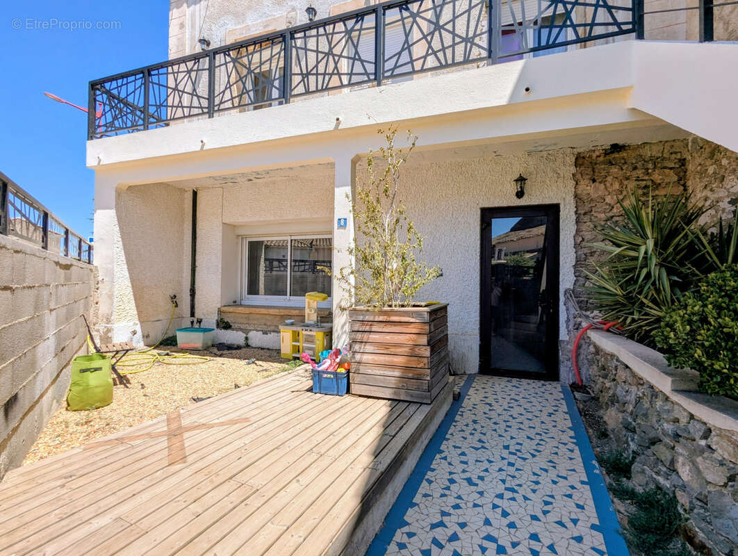 Maison à PARAZA