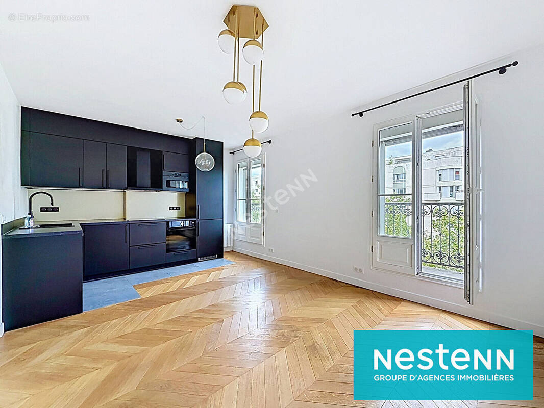 Appartement à PARIS-10E