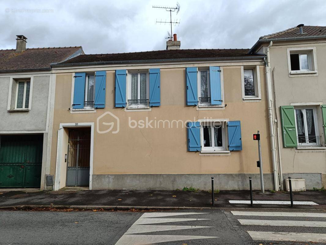 Appartement à LISSES