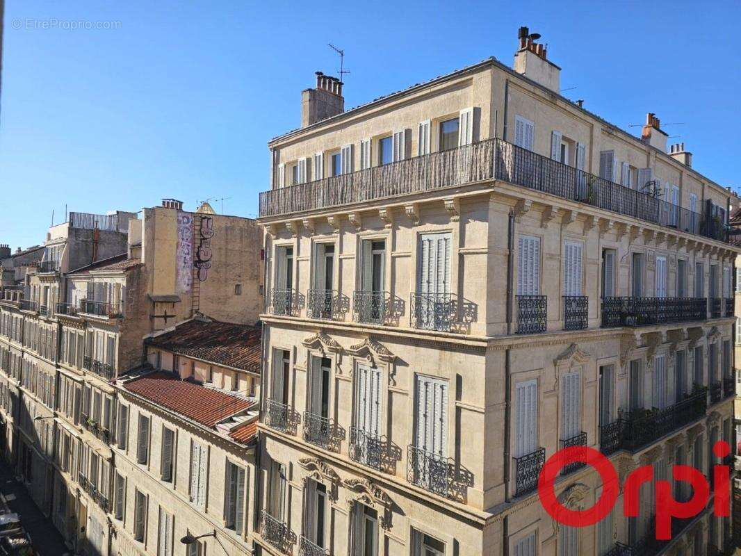 Appartement à MARSEILLE-1E