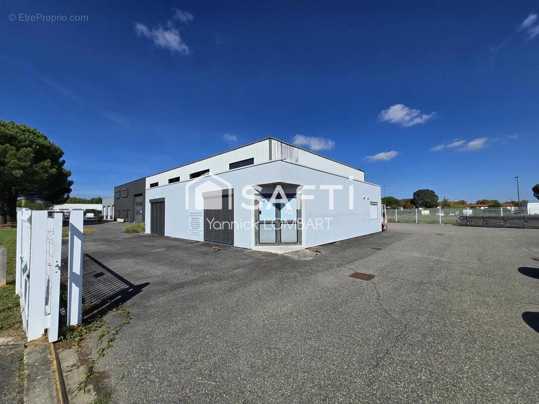 Photo 1 - Commerce à GAILLAC