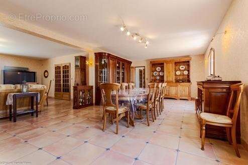 Maison à CHATEAU-CHINON(VILLE)