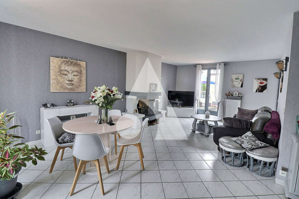 Maison à SAINT-OUEN-L'AUMONE