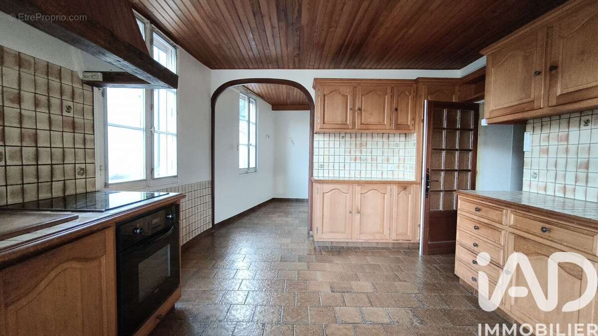 Photo 3 - Maison à SAINT-ANTOINE-DU-ROCHER