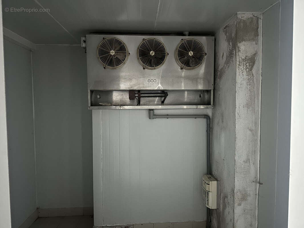 Exploitation - photo 28