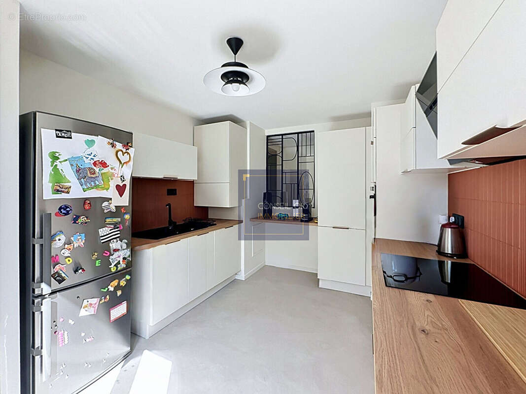 Appartement à SAINT-GENIS-LAVAL