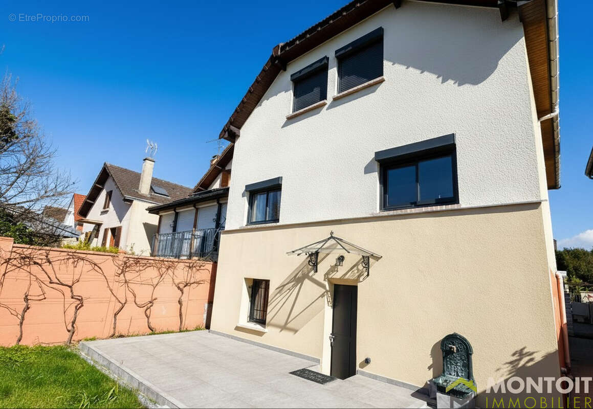 Maison à THIAIS