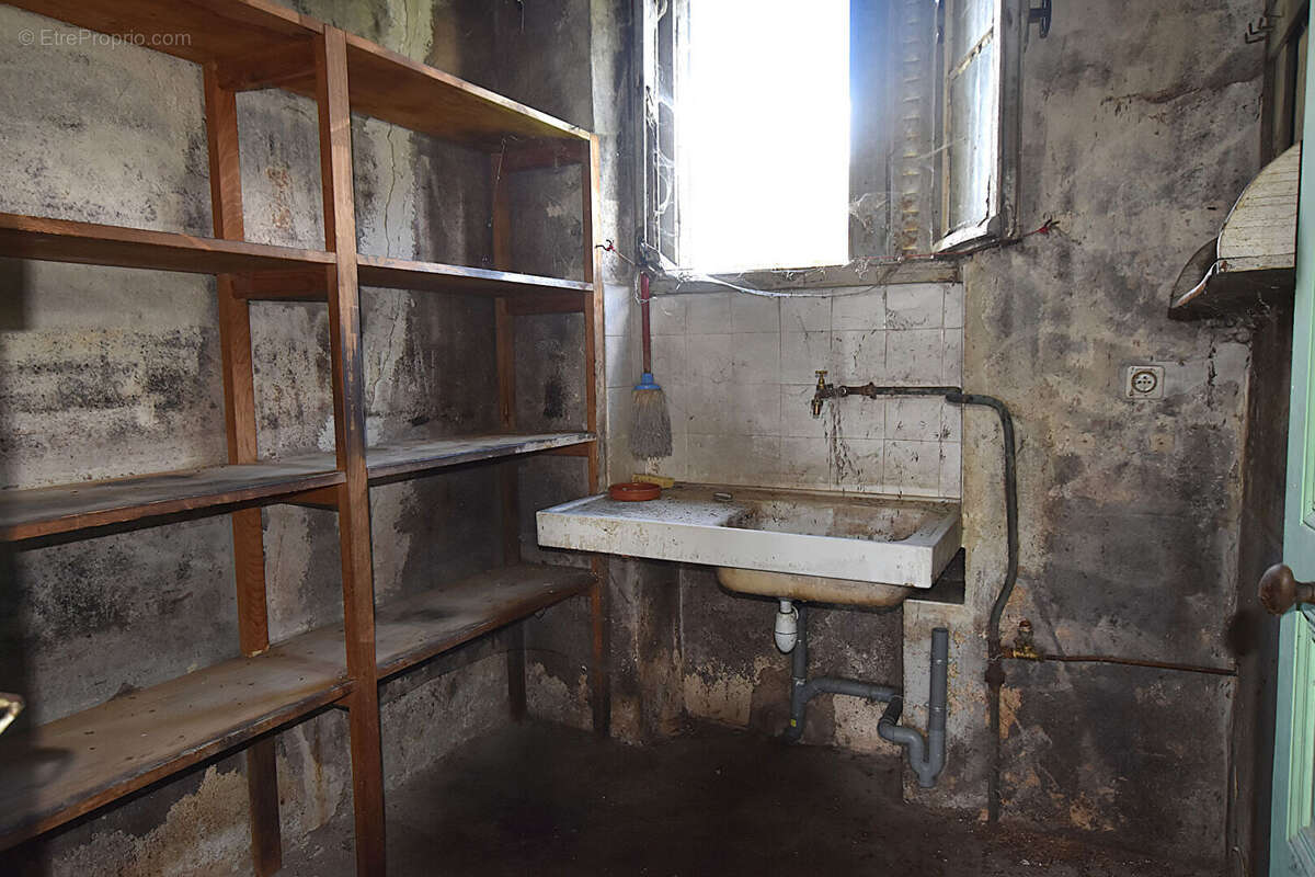 Maison à VARENNES-SUR-ALLIER