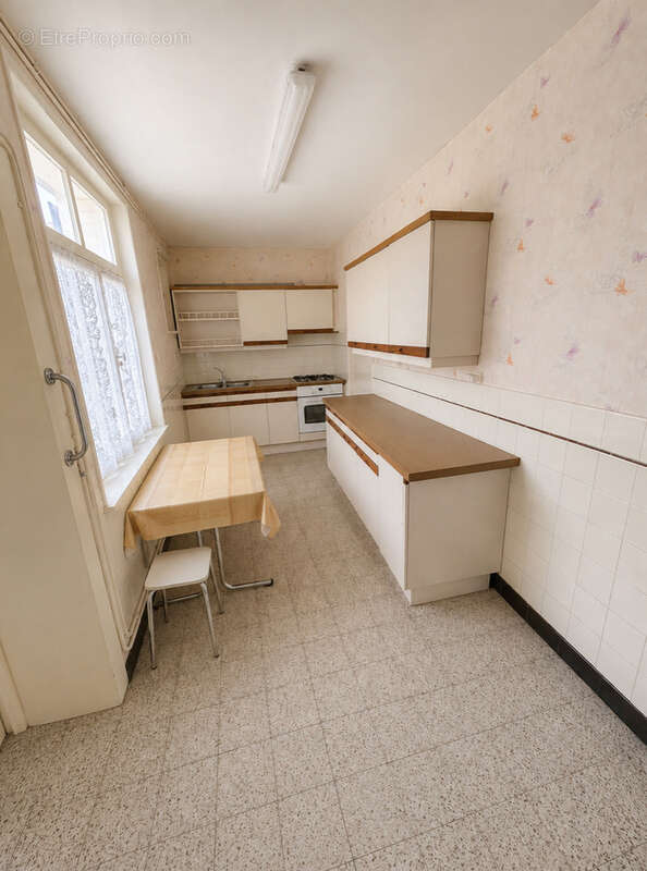 Hasnon   Maison semi-individuelle 95 m2 à rénover avec garage et jardin - photo 5
