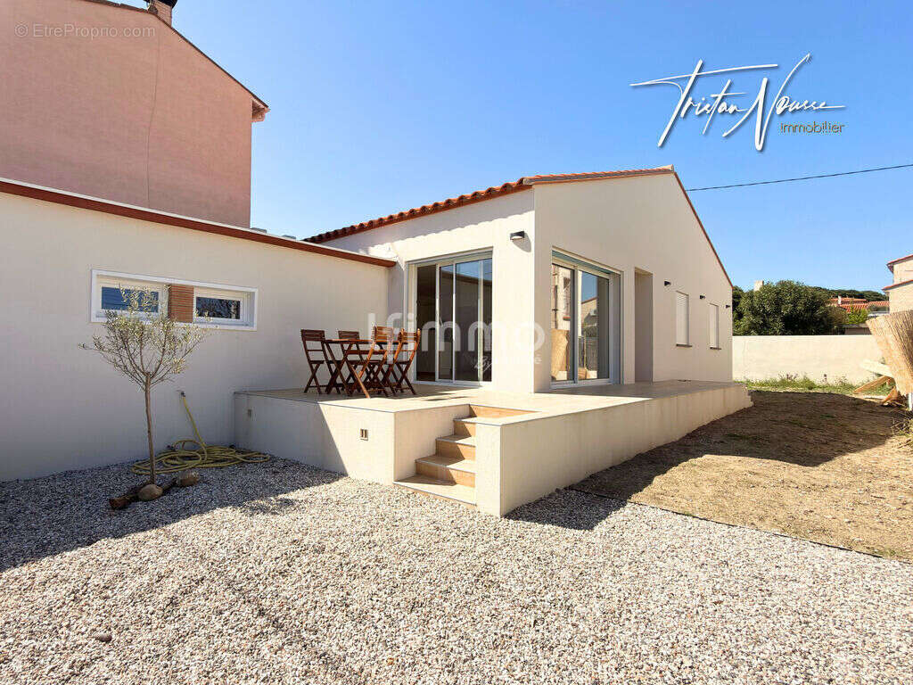 Maison 3 faces de plain pied - 89 m2 - 3 chambres - Ortaffa - photo 2