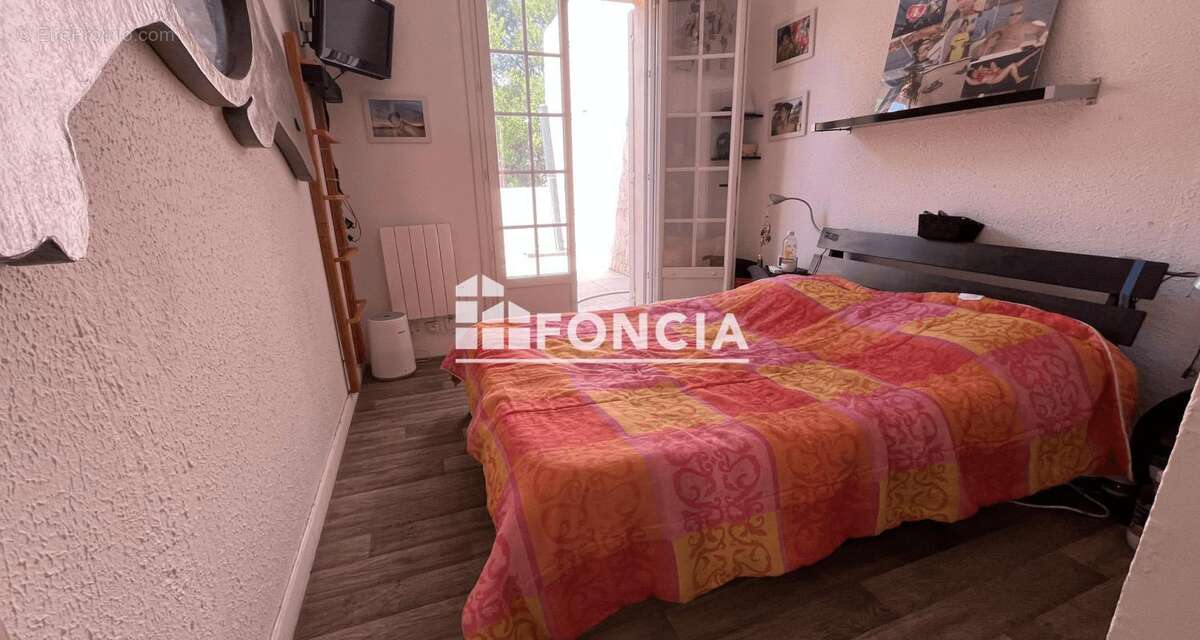 Appartement à SAINT-CYR-SUR-MER