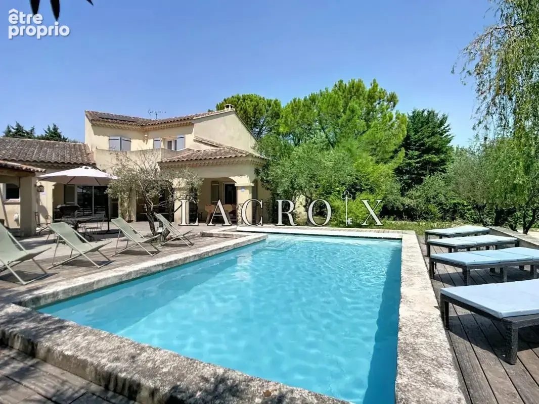 Maison 8 pièces 225 m² à vendre à Althen-Des-Paluds (84210) - photo 3