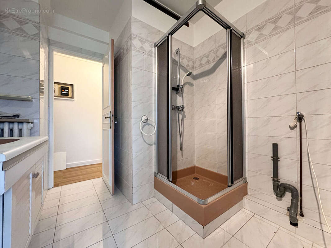 Appartement à ENGHIEN-LES-BAINS