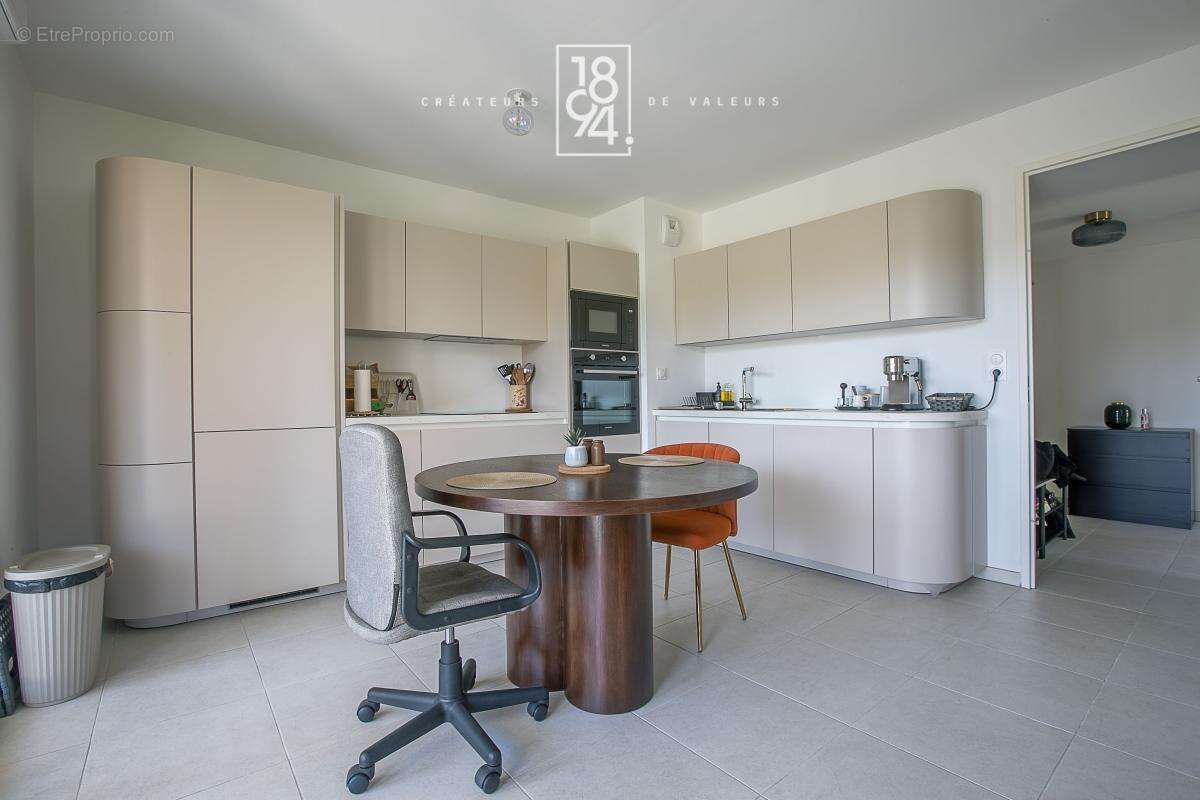 Appartement à MARSEILLE-12E