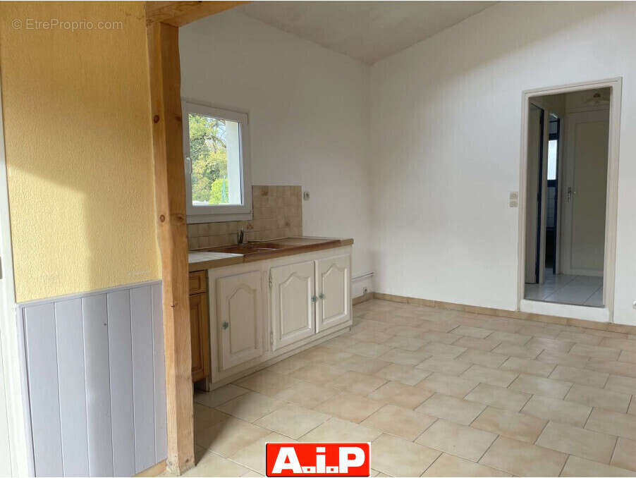 Maison à SAINT-MAURICE-LE-GIRARD