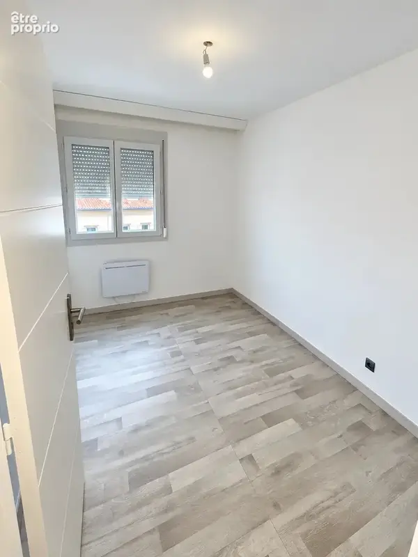 Appartement T4 de 74 m² avec 3 chambres et balcon – Romans-sur-Isère (26100) - photo 7