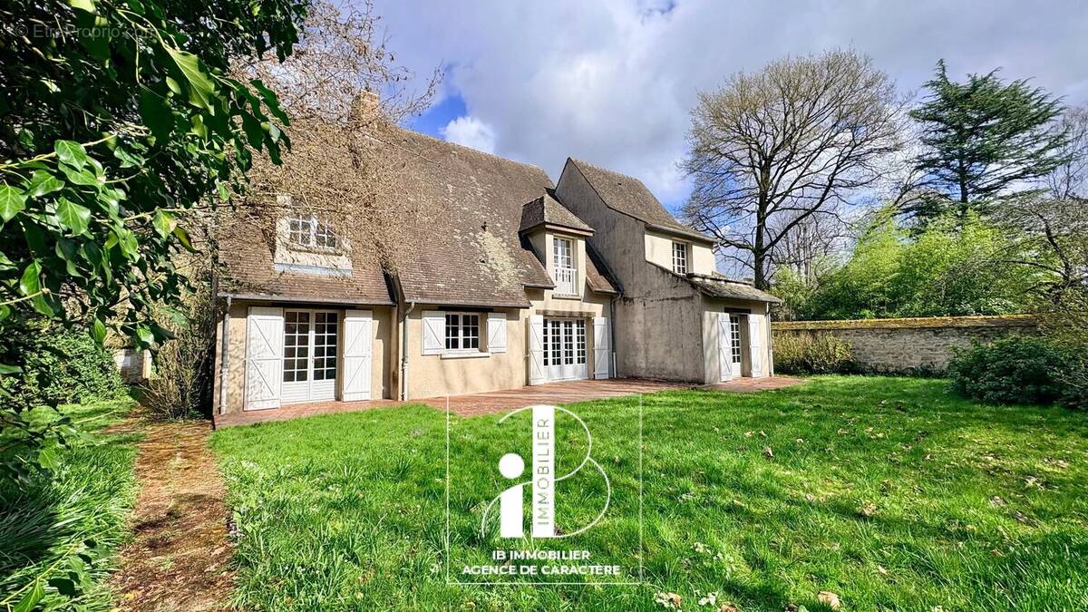 Maison à BOURRON-MARLOTTE