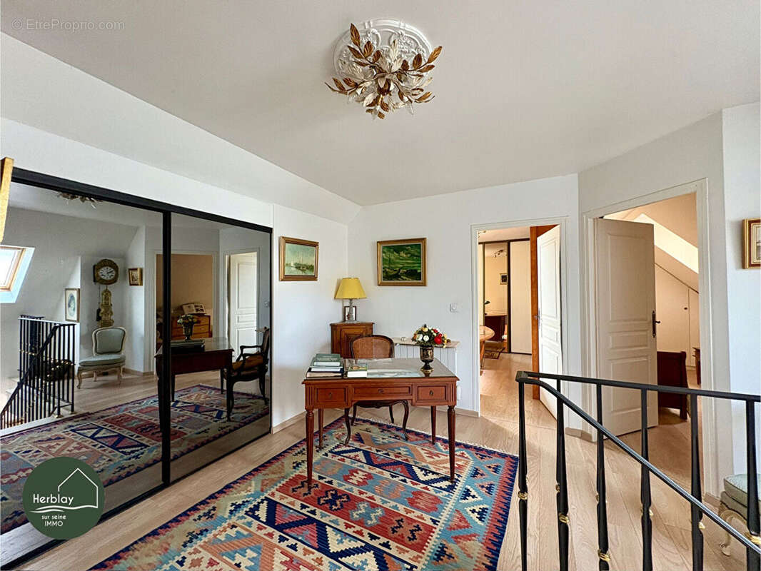 Maison proche centre ville - Herblay Sur Seine 6 pièces 125 m² - photo 7