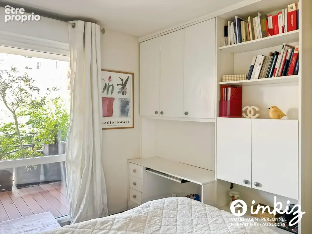 St-Maurice  T5  107 m²  balcon terrasse 2 parkings - photo 6