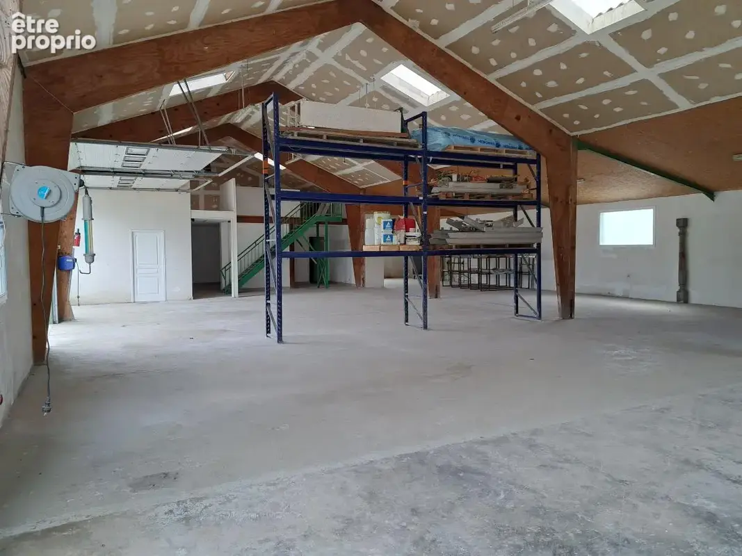 Commerce 498 m² à Kermaria-Sulard  - photo 8