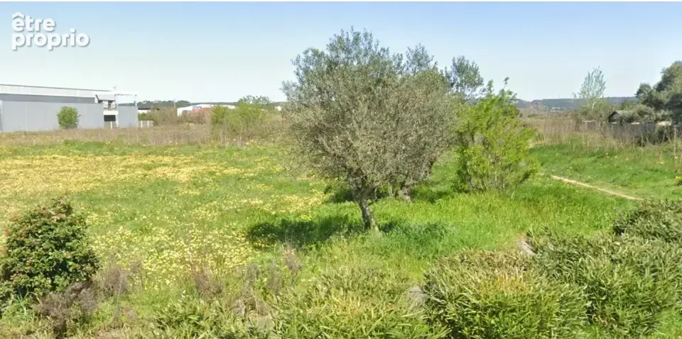 Terrain à REMOULINS