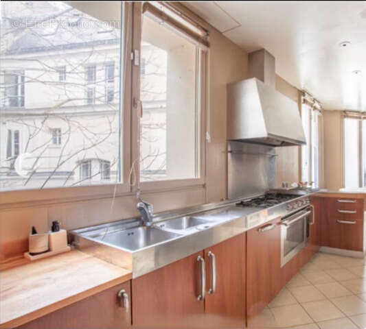 Maison à PARIS-8E