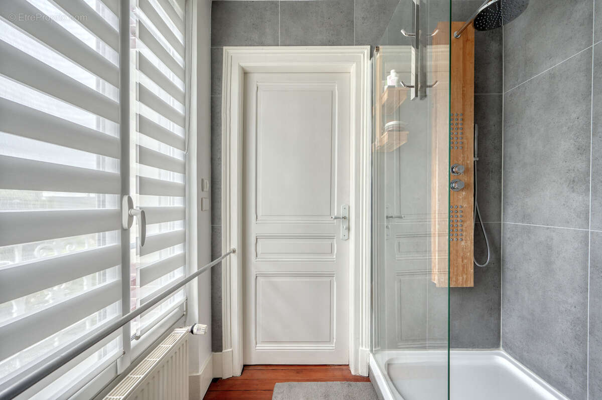 Maison à BONNIERES-SUR-SEINE