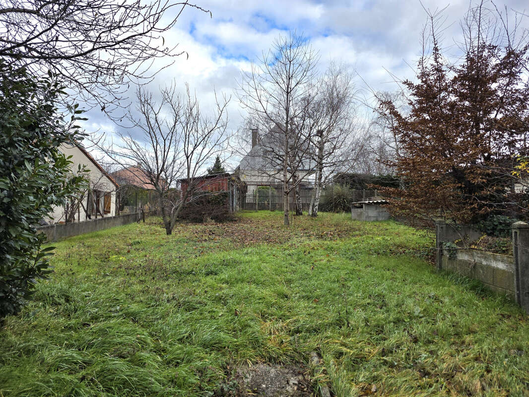 Terrain à CLERMONT-FERRAND