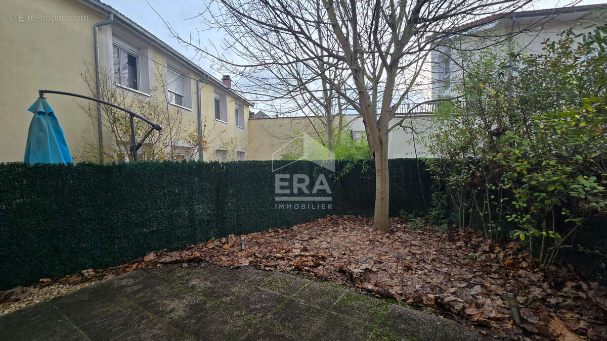 Maison à JUVISY-SUR-ORGE