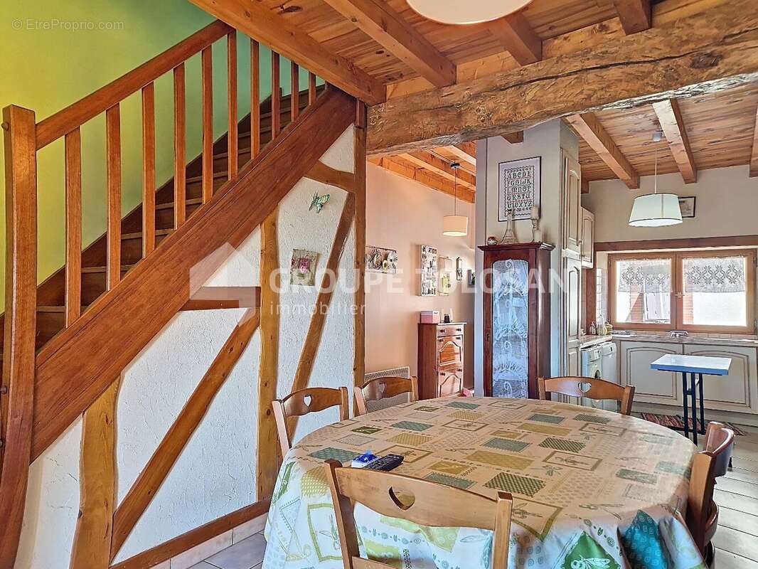 Maison à SAINT-JULIA